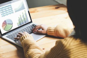 Should I Keep the Same Financial Planner for My Divorce?